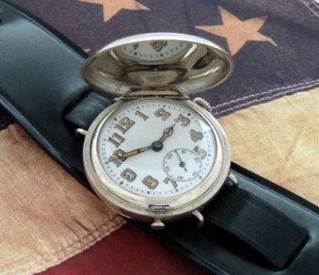 Men’s 1918 Flip Top Trench Wristwatch w/ Strap