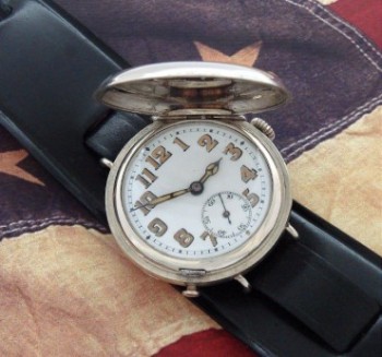 Men’s 1918 Flip Top Trench Wristwatch w/ Strap