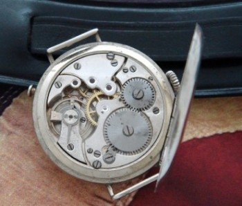 Men’s 1918 Flip Top Trench Wristwatch w/ Strap