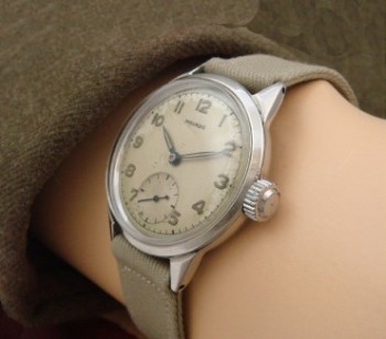 Men’s 1940 Movado Military Watch in Stainless