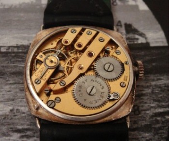 Men’s 1925 WWI Submarine Presentation Watch