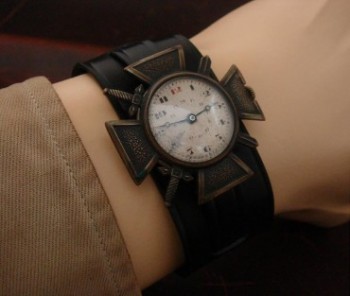 Men’s 1918 Rare Croix de Guerre Bronze Watch