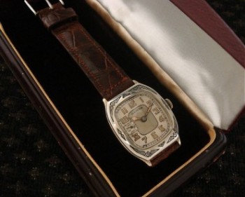 Men’s 1929 Illinois Two-Tone & Enamel Dress Watch