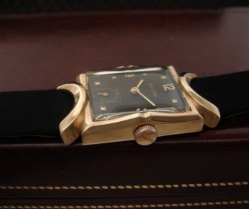Men’s 1953 Bulova Dress Watch in 14k Gold