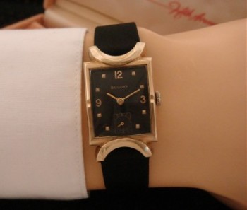 Men’s 1953 Bulova Dress Watch in 14k Gold