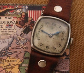 Men’s 1918 AEF/Air Service Engraved Wristwatch