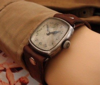 Men’s 1918 AEF/Air Service Engraved Wristwatch