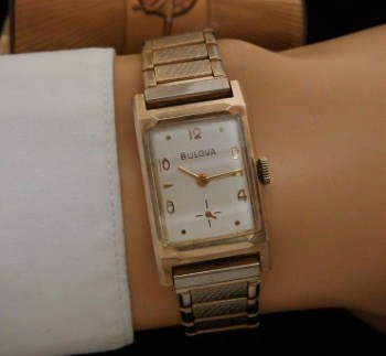 Men’s 1958 Bulova 21 Ruby Jeweled Dress Wristwatch