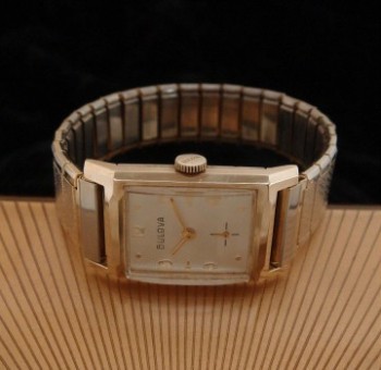 Men’s 1958 Bulova 21 Ruby Jeweled Dress Wristwatch