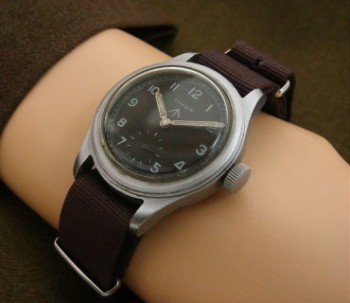Men’s 1945 Timor ‘Dirty Dozen’ British Military Watch