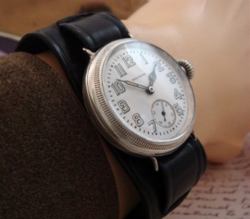 Men’s 1915 Waltham Wire Lug Trench Watch