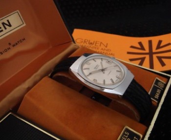 Men’s 1964 Gruen Stainless Watch w/Box, Papers