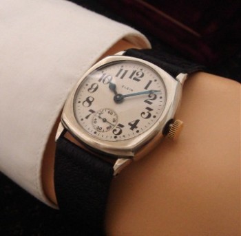 Men’s 1928 Elgin Dress Wristwatch