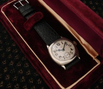 Men’s 1928 Elgin Dress Wristwatch