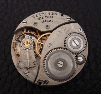 Men’s 1919 Elgin Trench Watch w/Black Dial