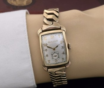 Men’s 1940 Bulova Dress Watch w/Box