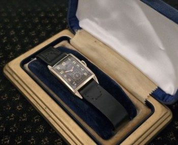 Men’s 1939 Gruen Dress Watch w/Black Dial