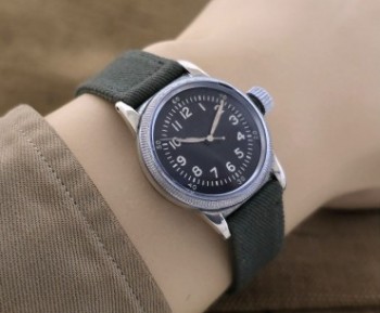 Men’s 1944 Waltham A-11 Aviator’s Wristwatch