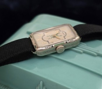 Ladies 1931 Elgin Cocktail Watch w/Box