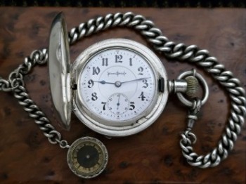 Men’s 1902 Illinois Hunter Case Pocket Watch w/Chain