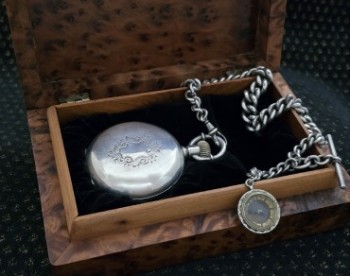 Men’s 1902 Illinois Hunter Case Pocket Watch w/Chain