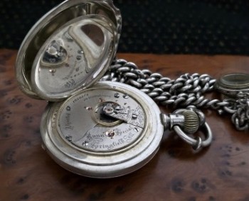 Men’s 1902 Illinois Hunter Case Pocket Watch w/Chain
