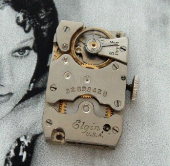 Ladies’ 1931 Elgin Arts and Crafts Wristwatch w/Box