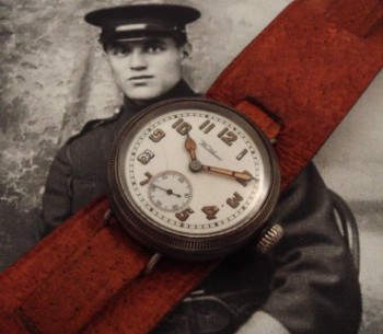 Men’s 1914 Waltham Oversized Trench Watch